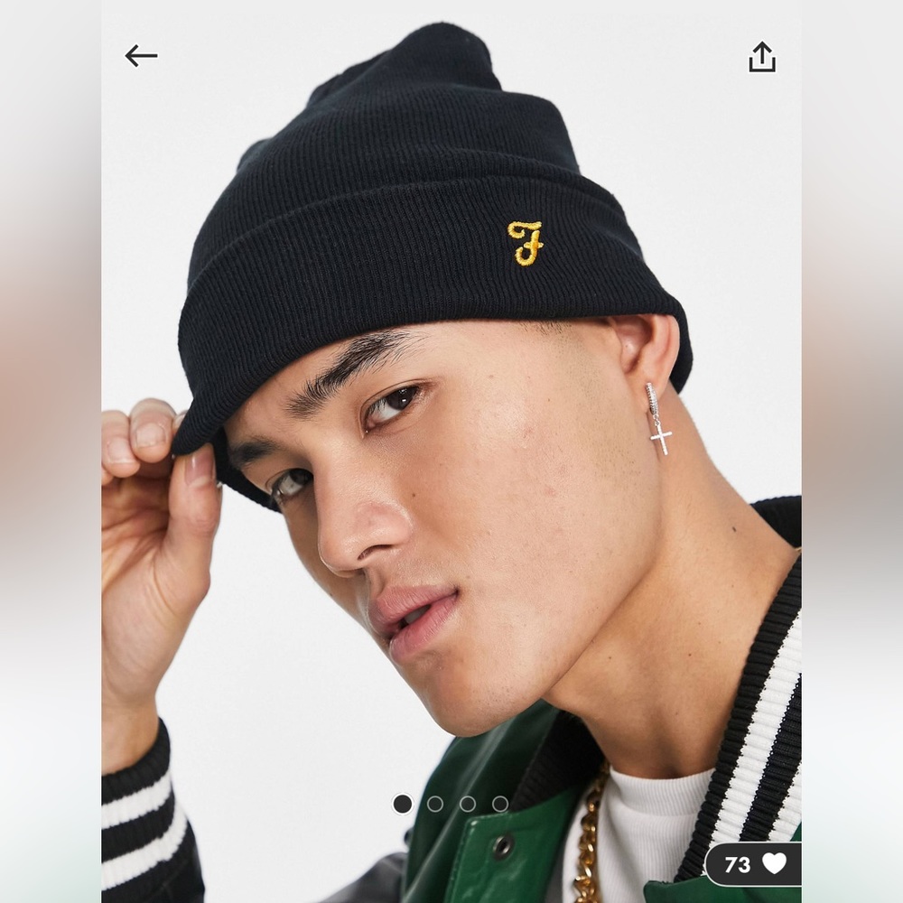Farah logo beanie in black